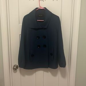 Beautiful blue Jaeger peacoat. Soft and lux feel.